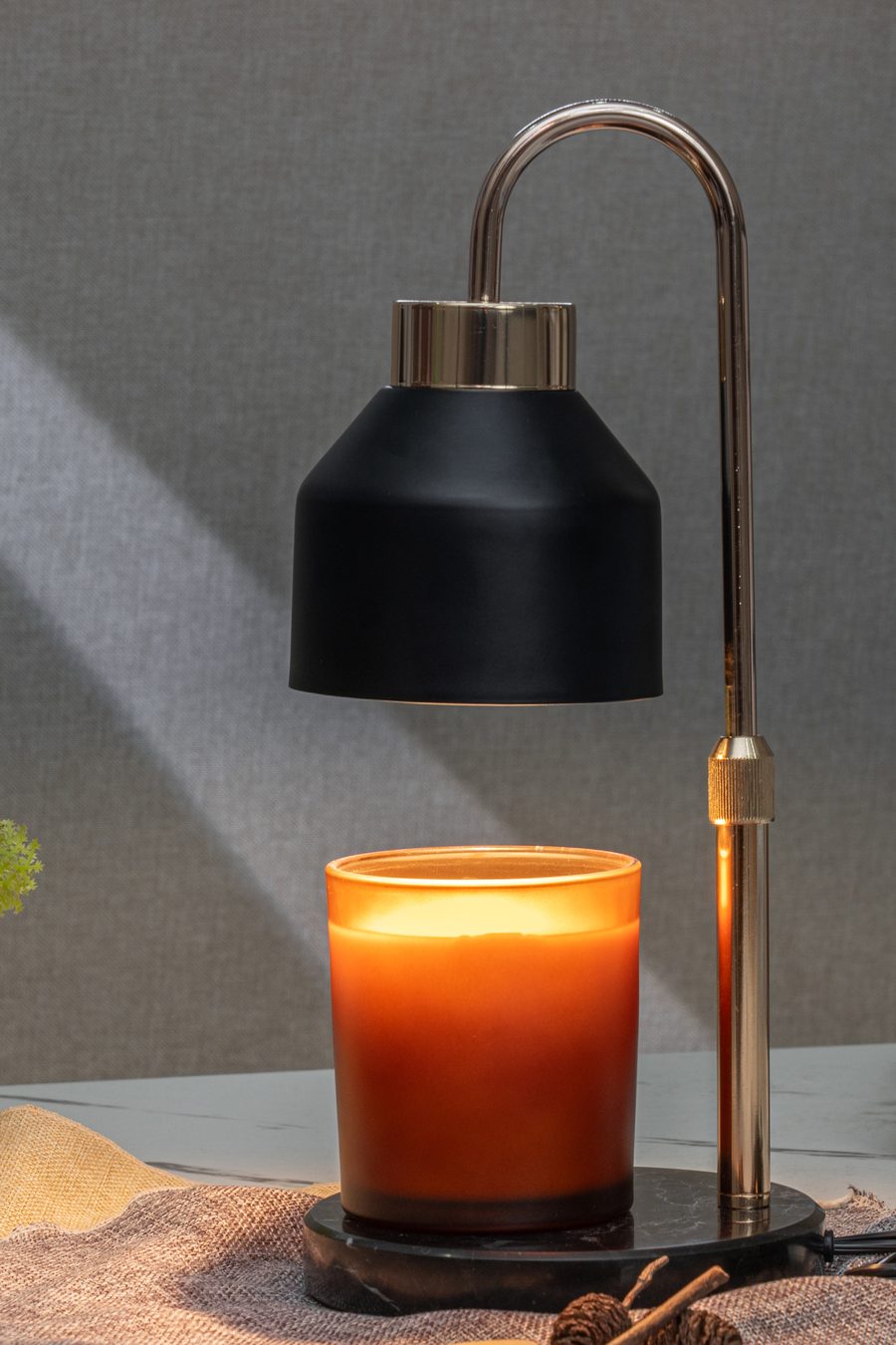 Rivo Monti candle warmer lamp in black